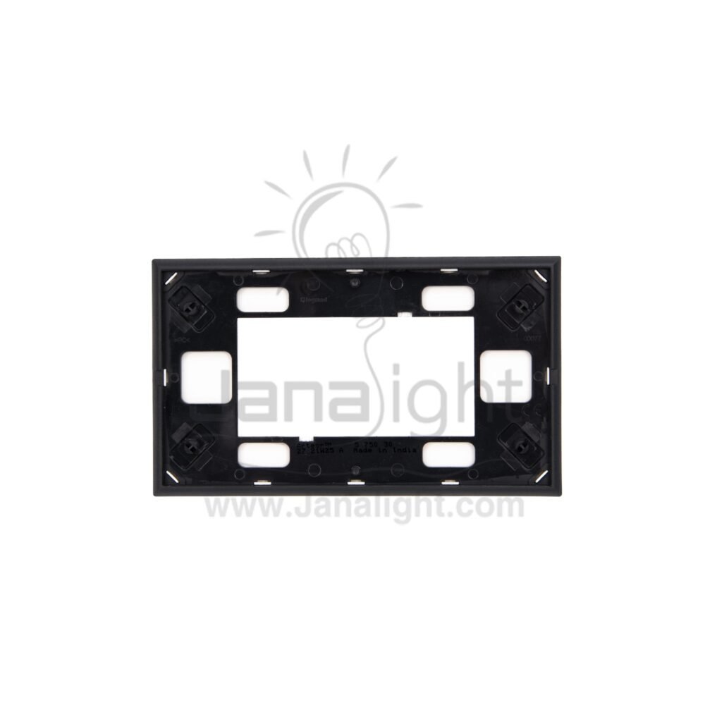 وش 4 ( رباعي ) فتحة ليجراند ابيض Cover 4 slot Arteor Legrand 